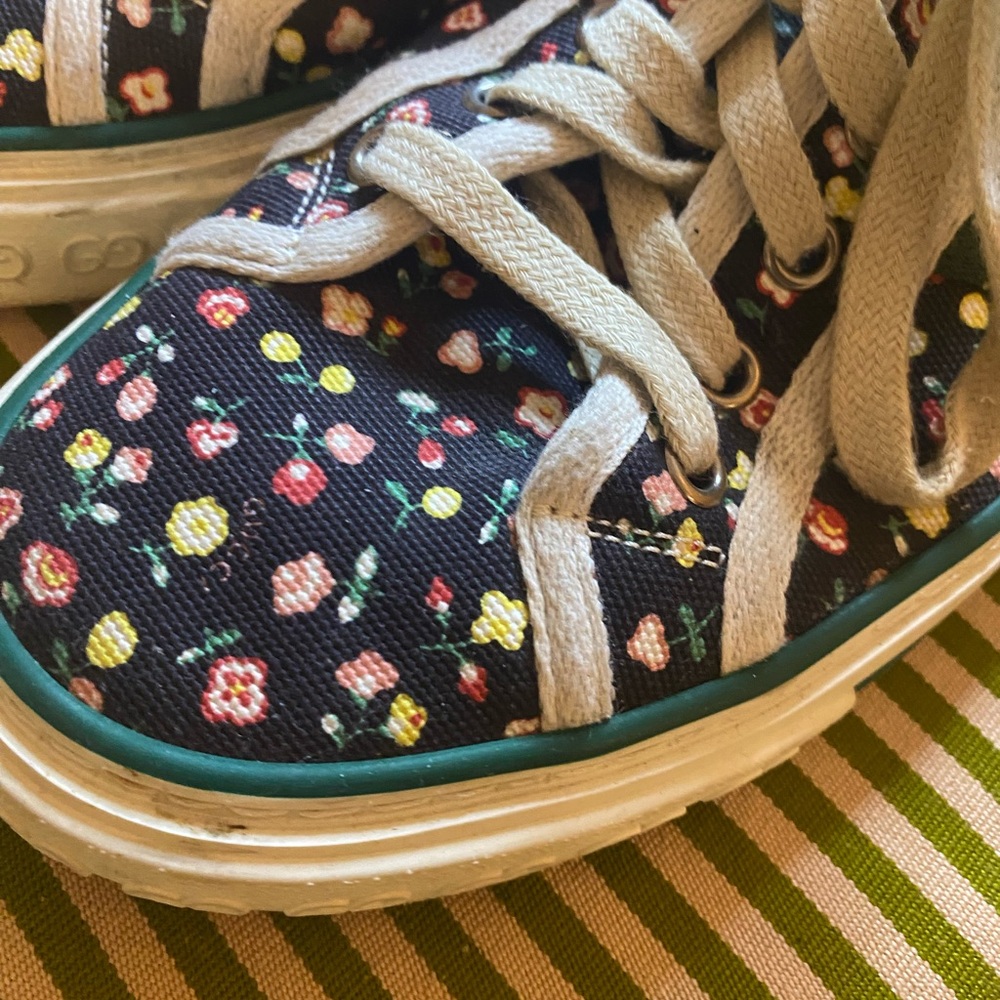 Gucci Limited Edition Sneaker with Liberty of London floral Print size 38 - Picture 5 of 11